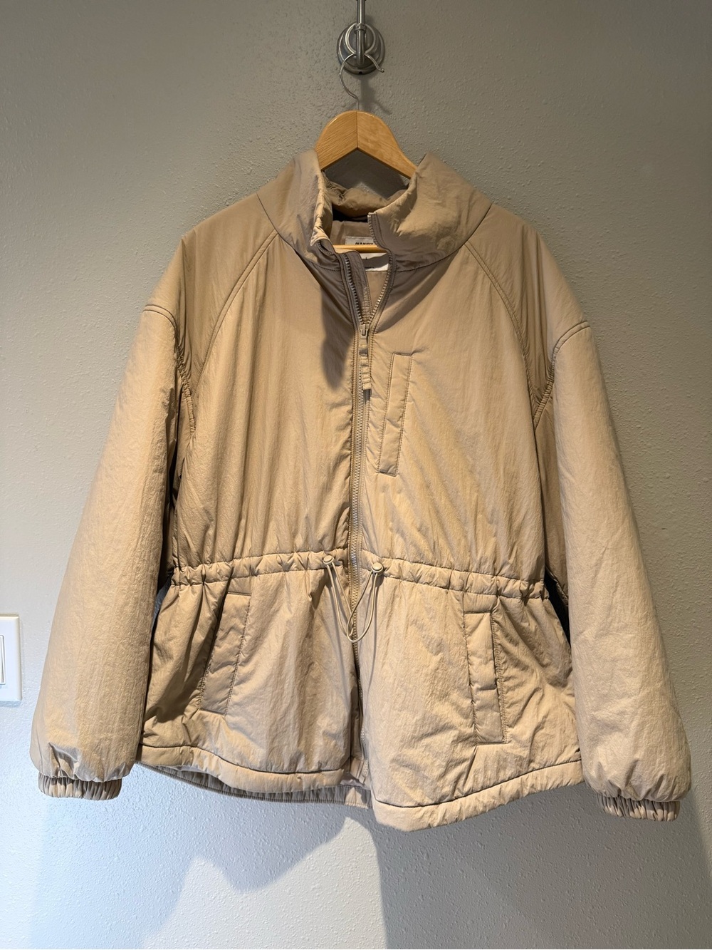 Old Navy Tan Beige Cinched Waist Puffer Jacket Windbreaker High Neck Zip Large